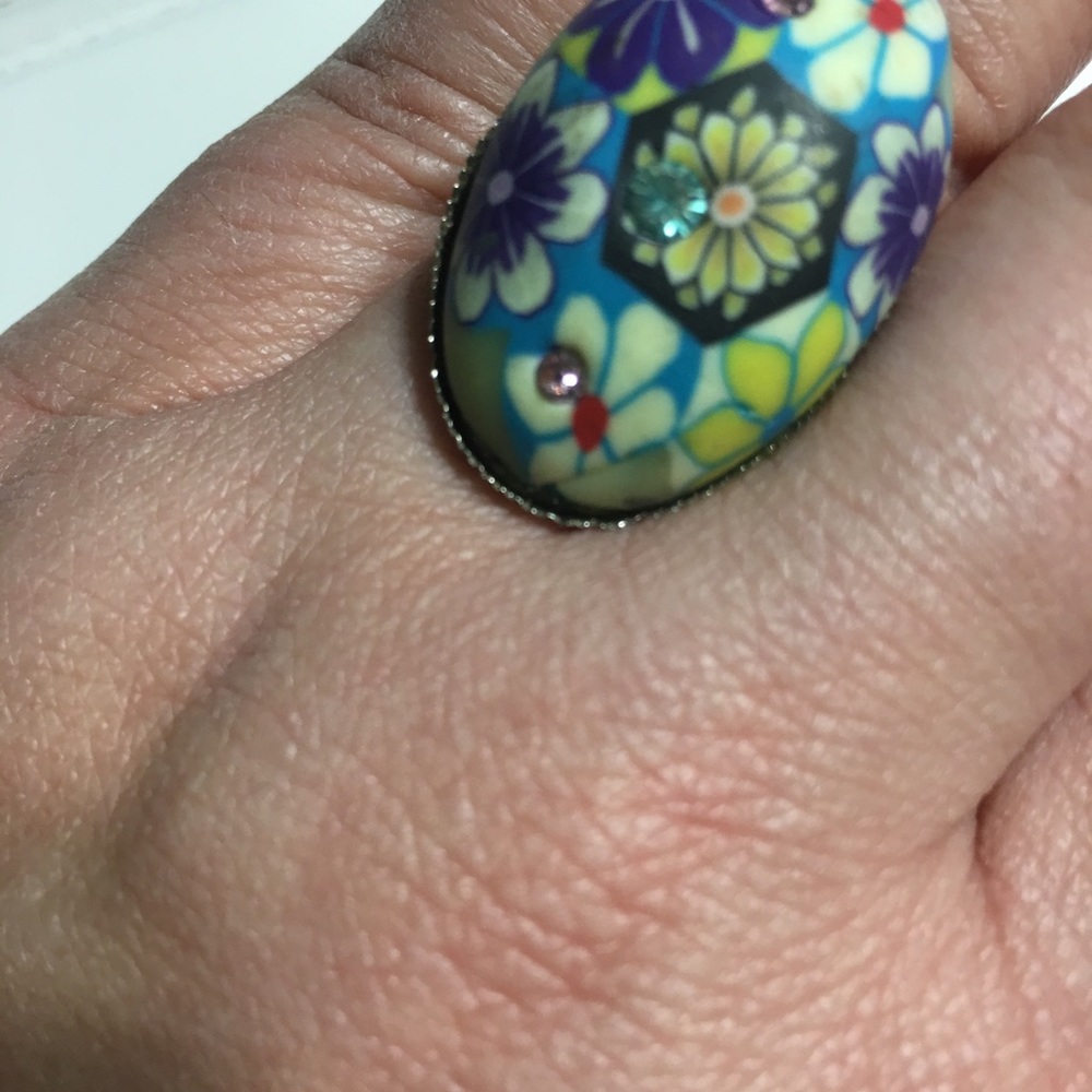 flower ring - Picture 1 of 3
